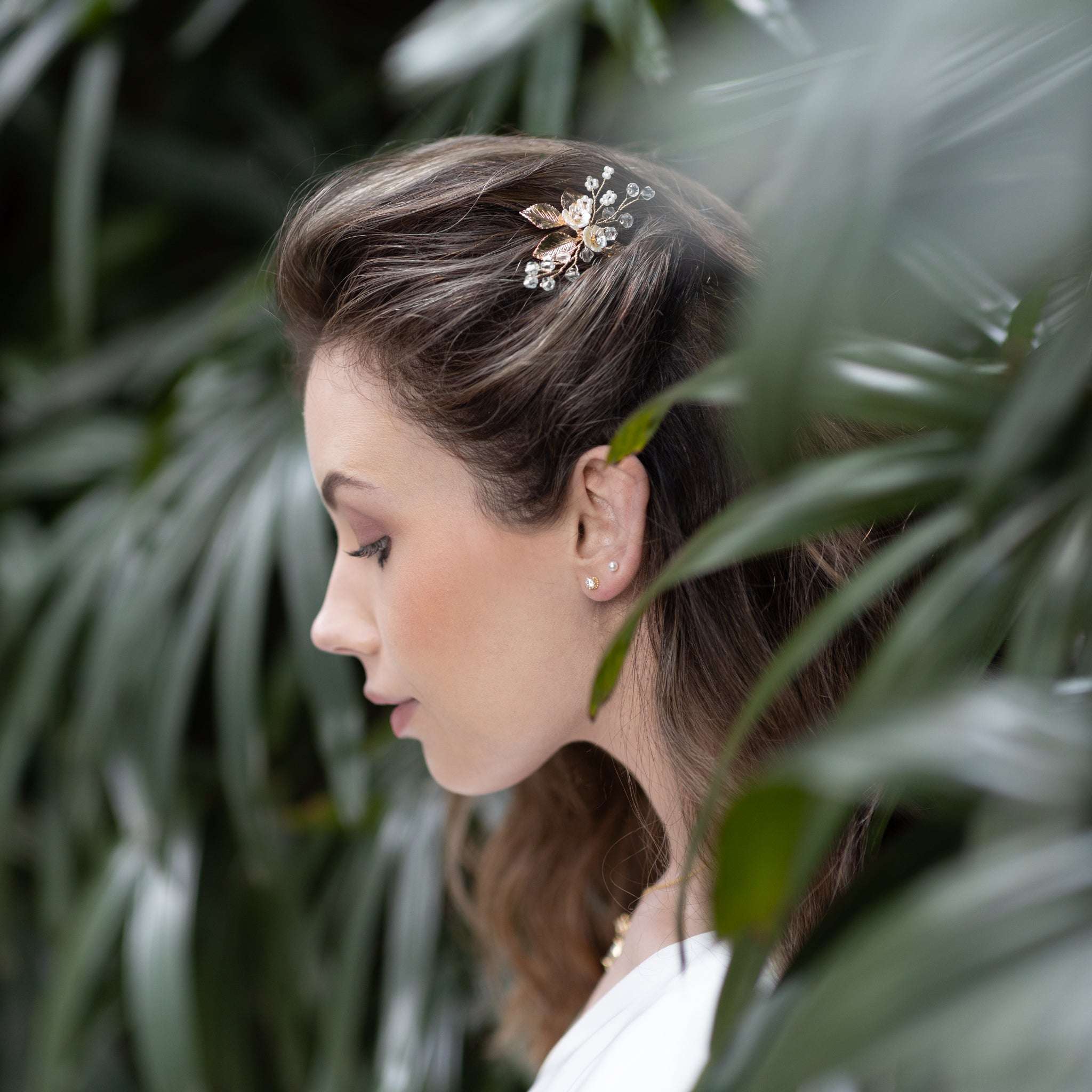 Jules Bridal - Bergdis, Golden Floral Beaded Hair Pin