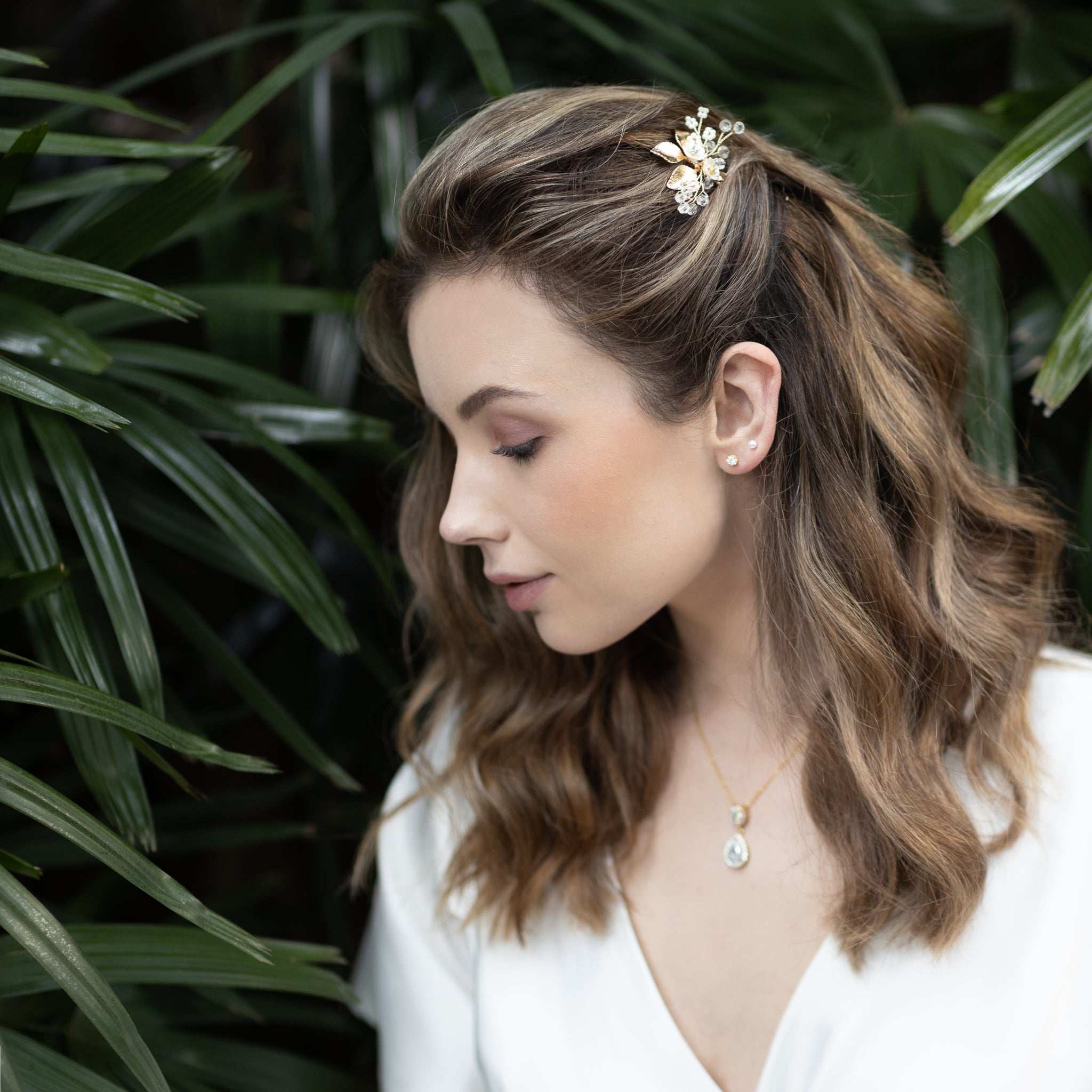 Jules Bridal - Bergdis, Golden Floral Beaded Hair Pin