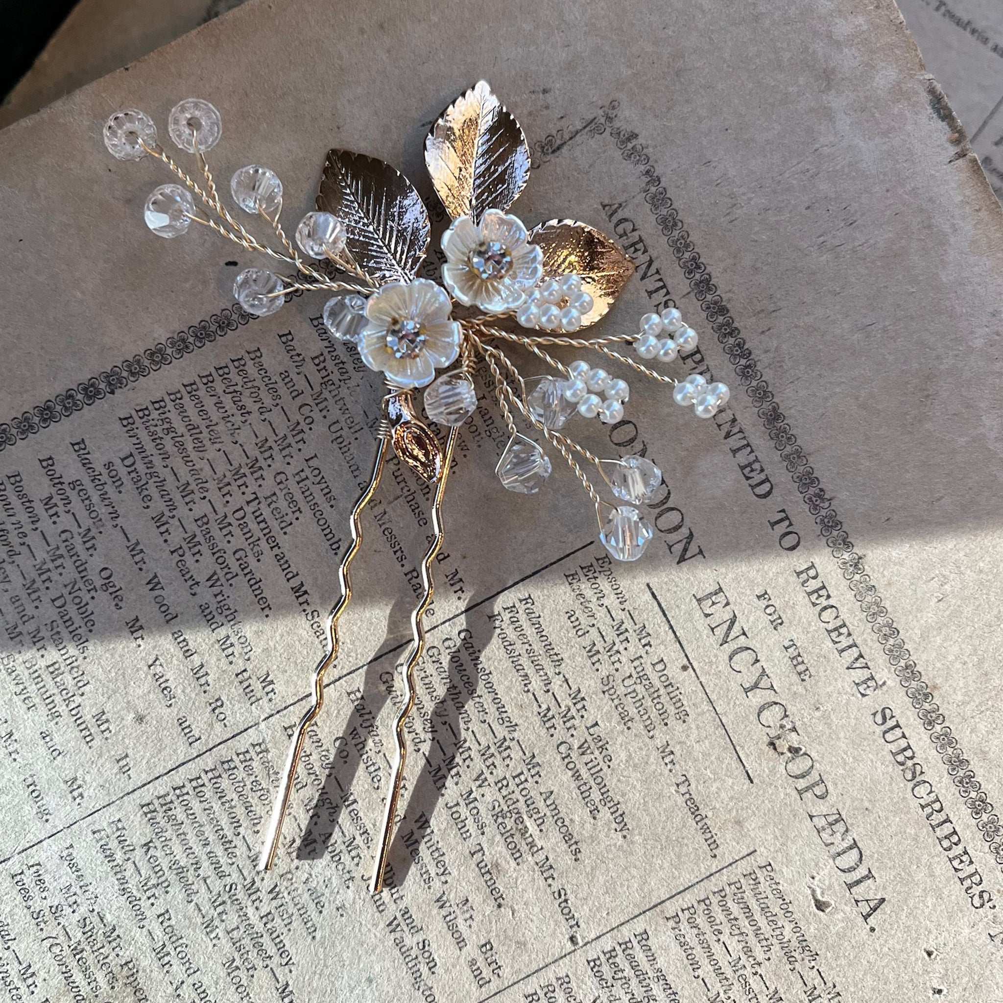 Jules Bridal - Bergdis, Golden Floral Beaded Hair Pin
