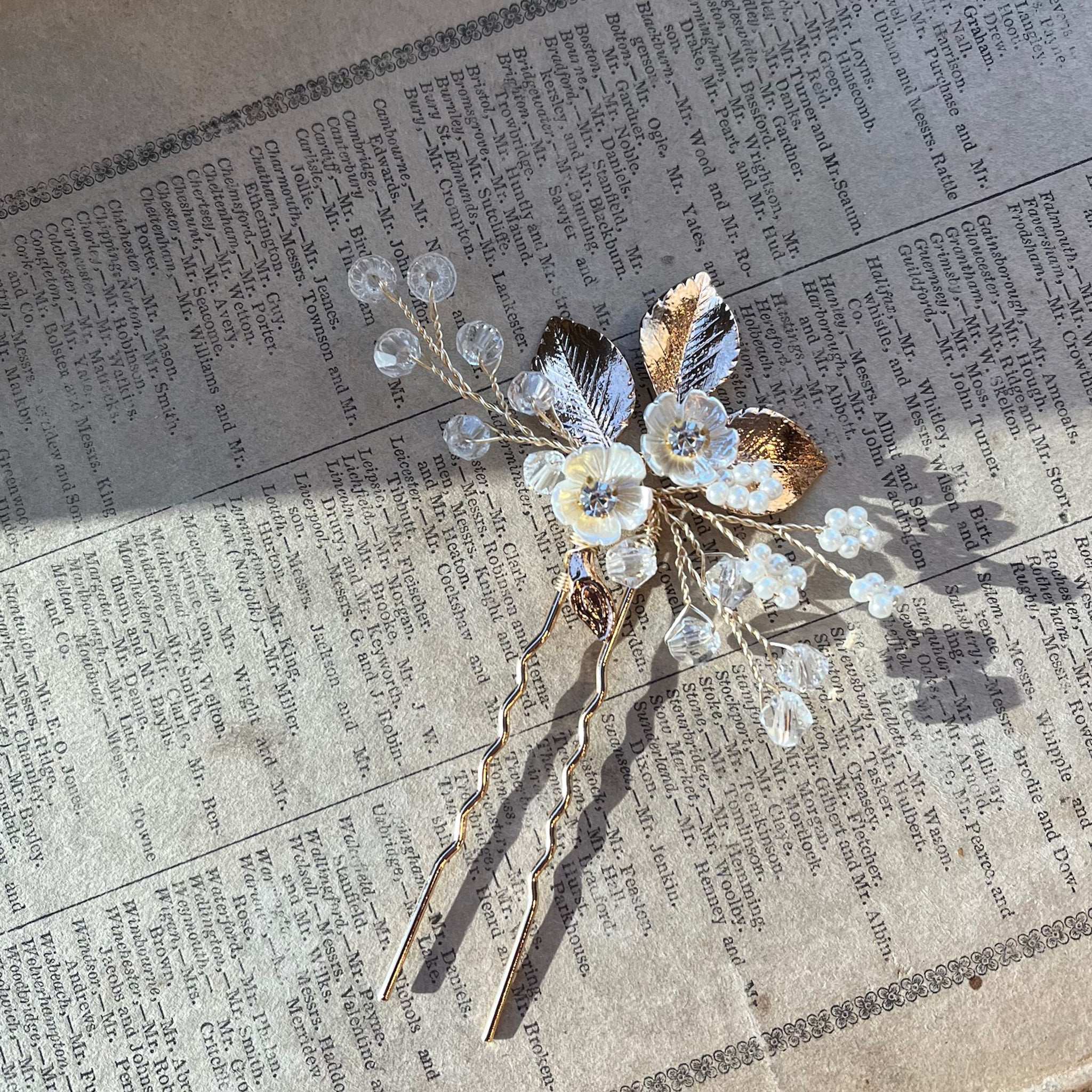 Jules Bridal - Bergdis, Golden Floral Beaded Hair Pin