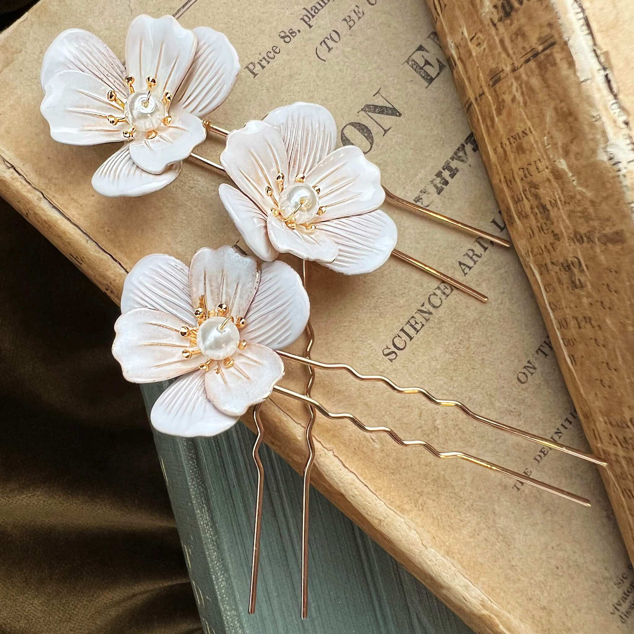 Jules Bridal - Colette, Pearl & Enamel Floral Hair Pin Set in Gold