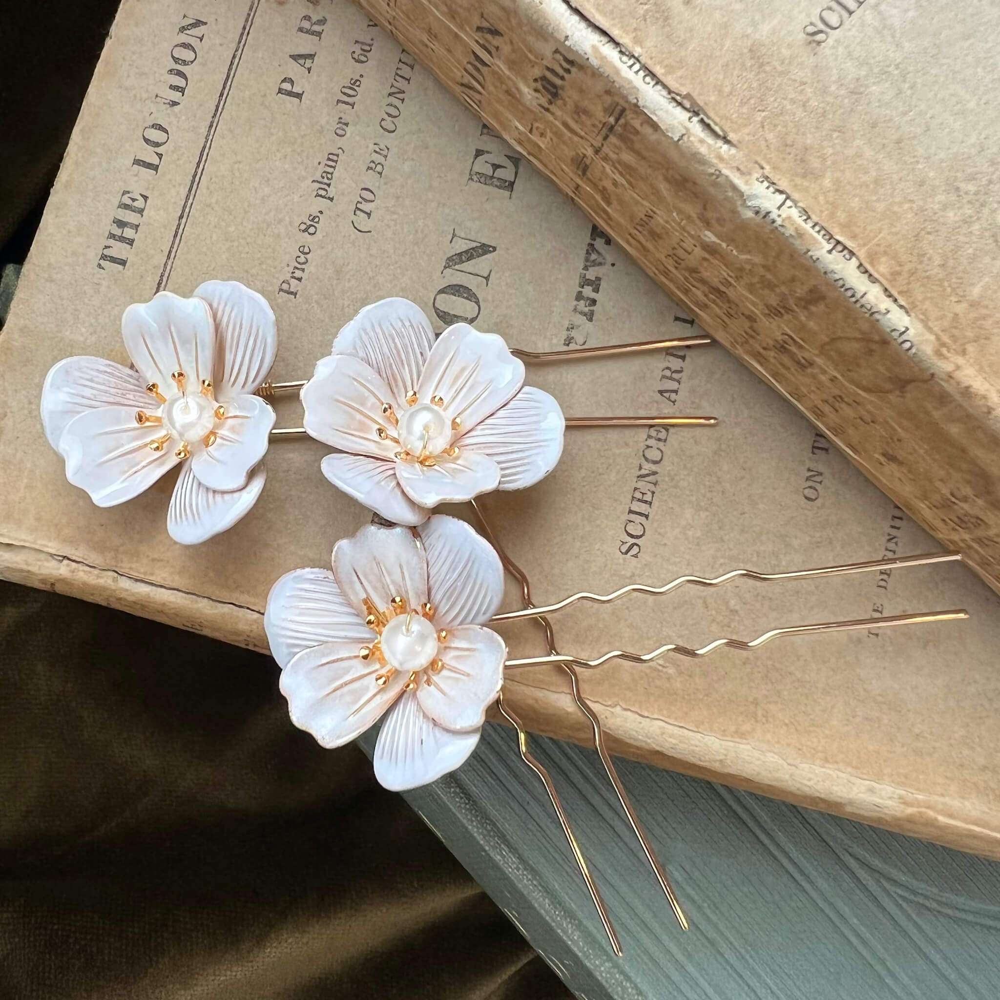 Jules Bridal - Colette, Pearl & Enamel Floral Hair Pin Set in Gold