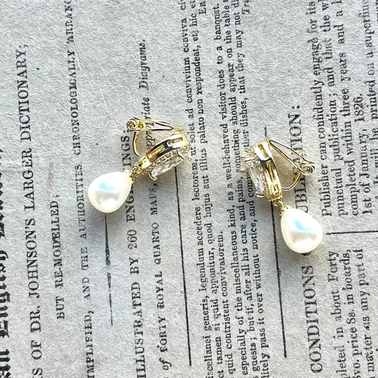 Alisha, Clip-on Teardrop Pearl Gold Earrings