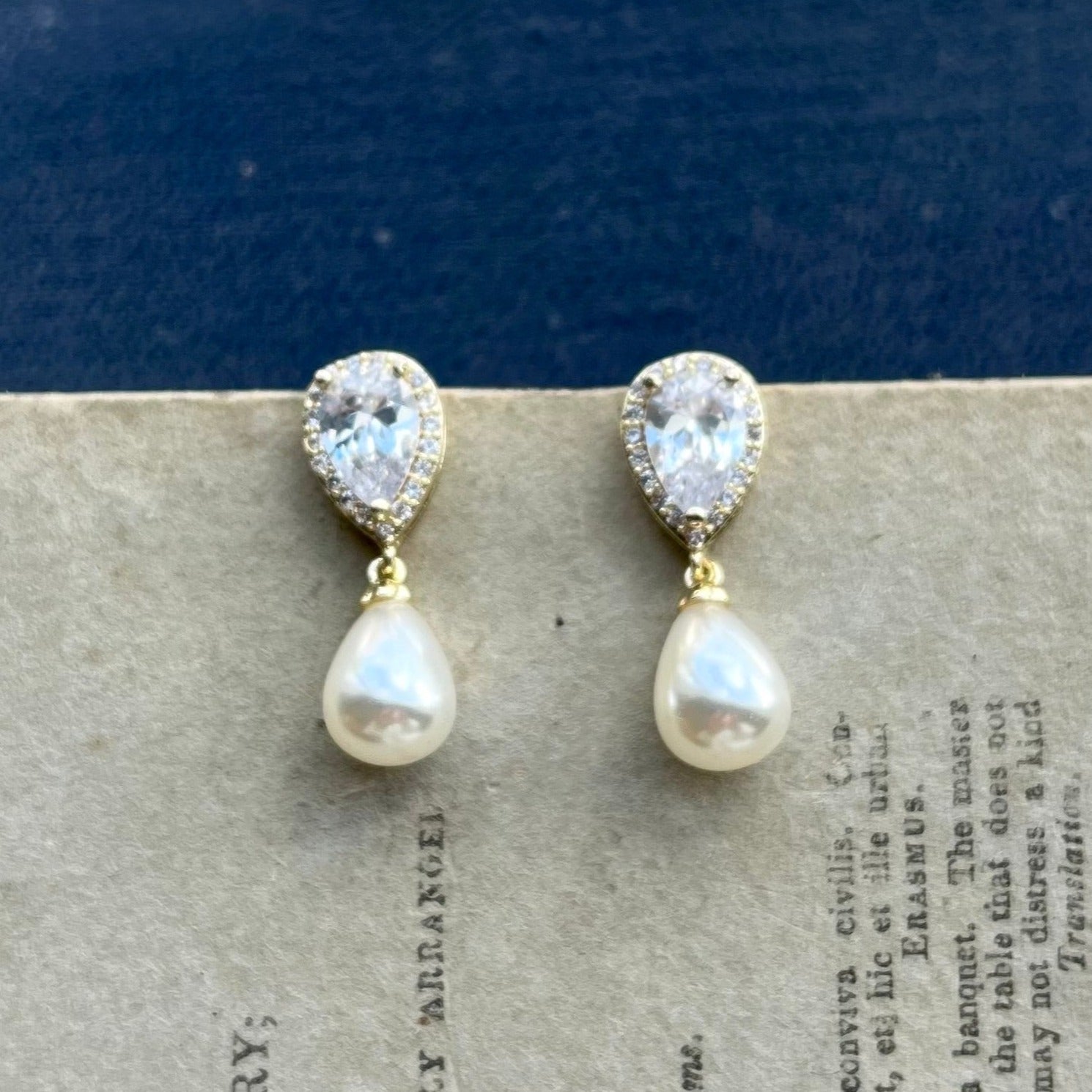 Alisha, Teardrop Pearl Gold Earrings