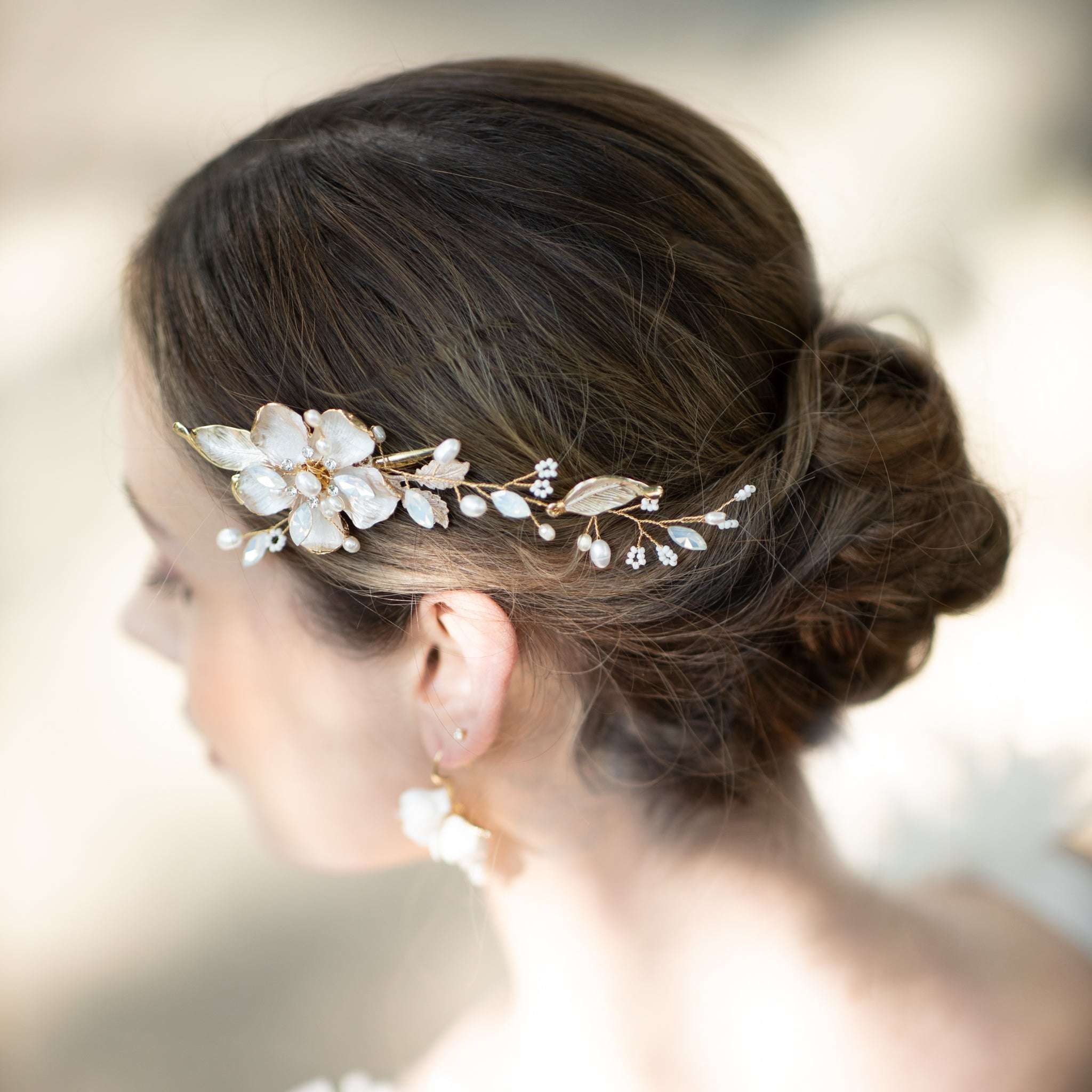 Jules Bridal - Emilia, Pearl & Opal Floral Hair Clip in Gold