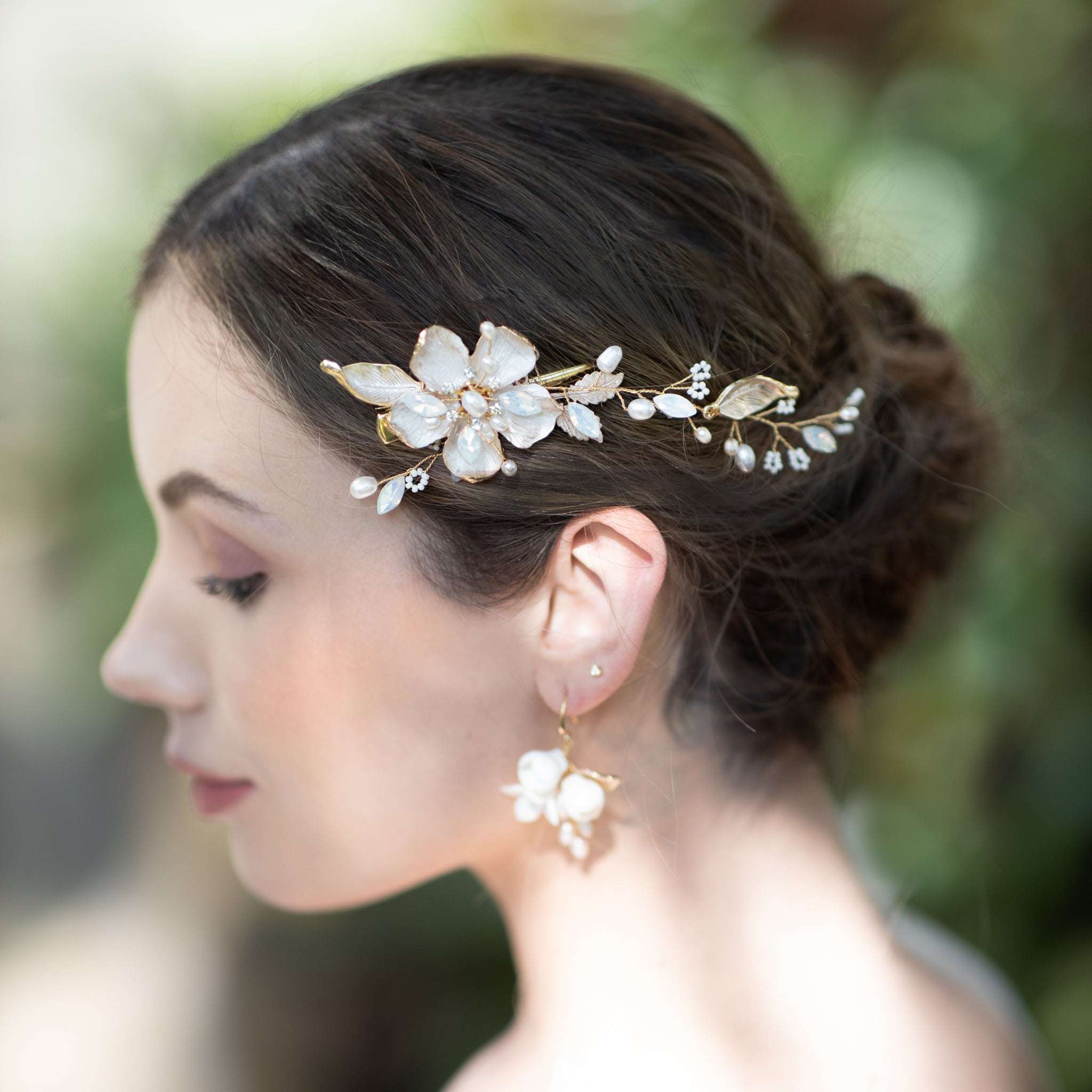 Jules Bridal - Emilia, Pearl & Opal Floral Hair Clip in Gold