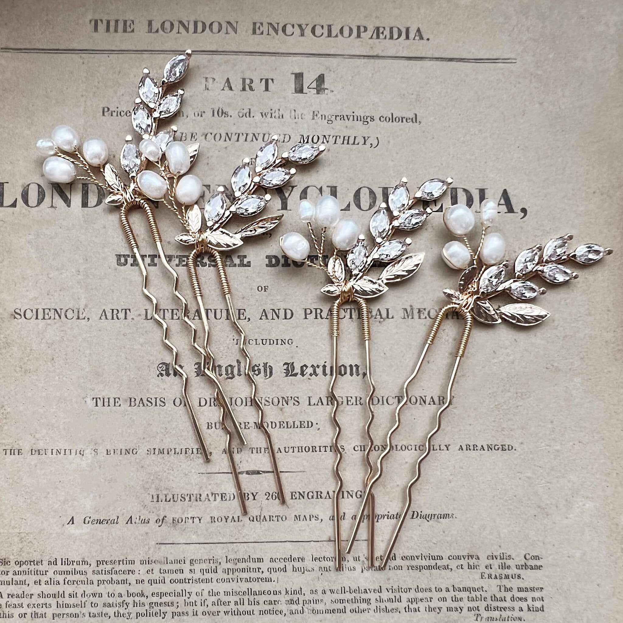 Jules Bridal - Fiona, Pearl & Gold Hair Pin Set