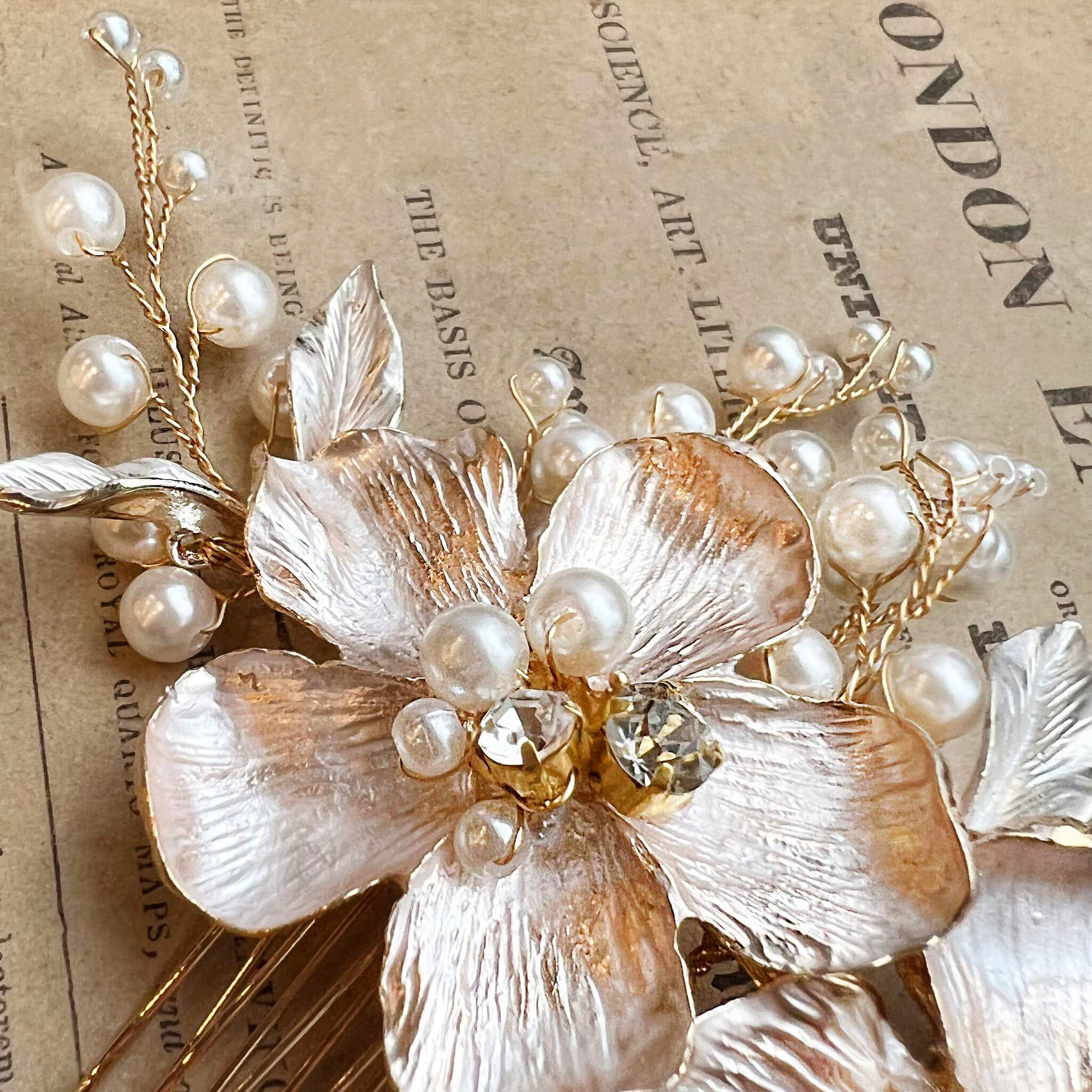 Jules Bridal - Flora, Hair Comb with Pearls & Crystals