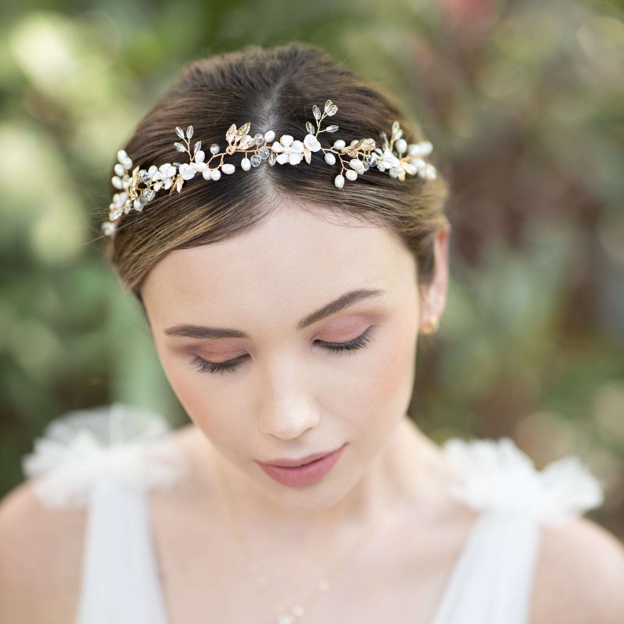 Jules Bridal - Freja, Floral Pearl Golden Leaf Hair Vine