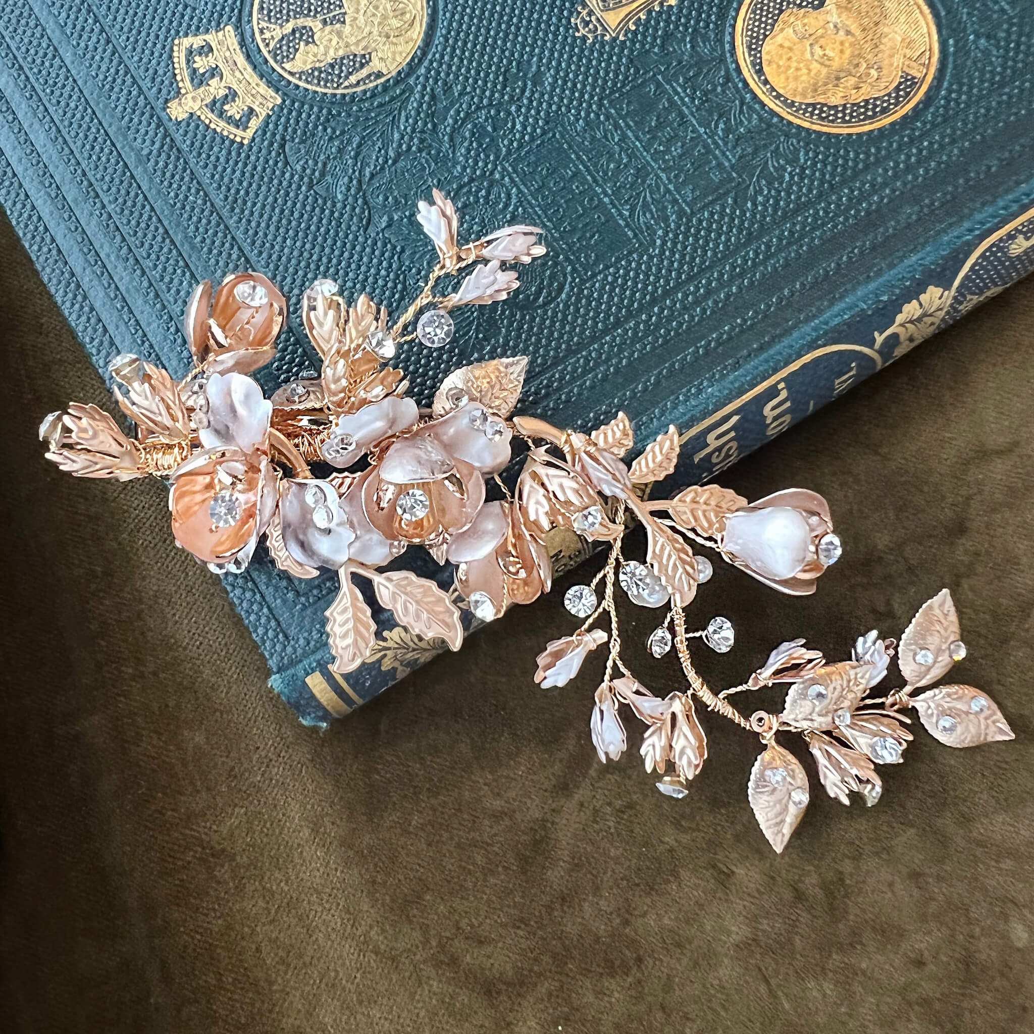 Jules Bridal - Gaia, Golden Goddess Floral Hair Clip