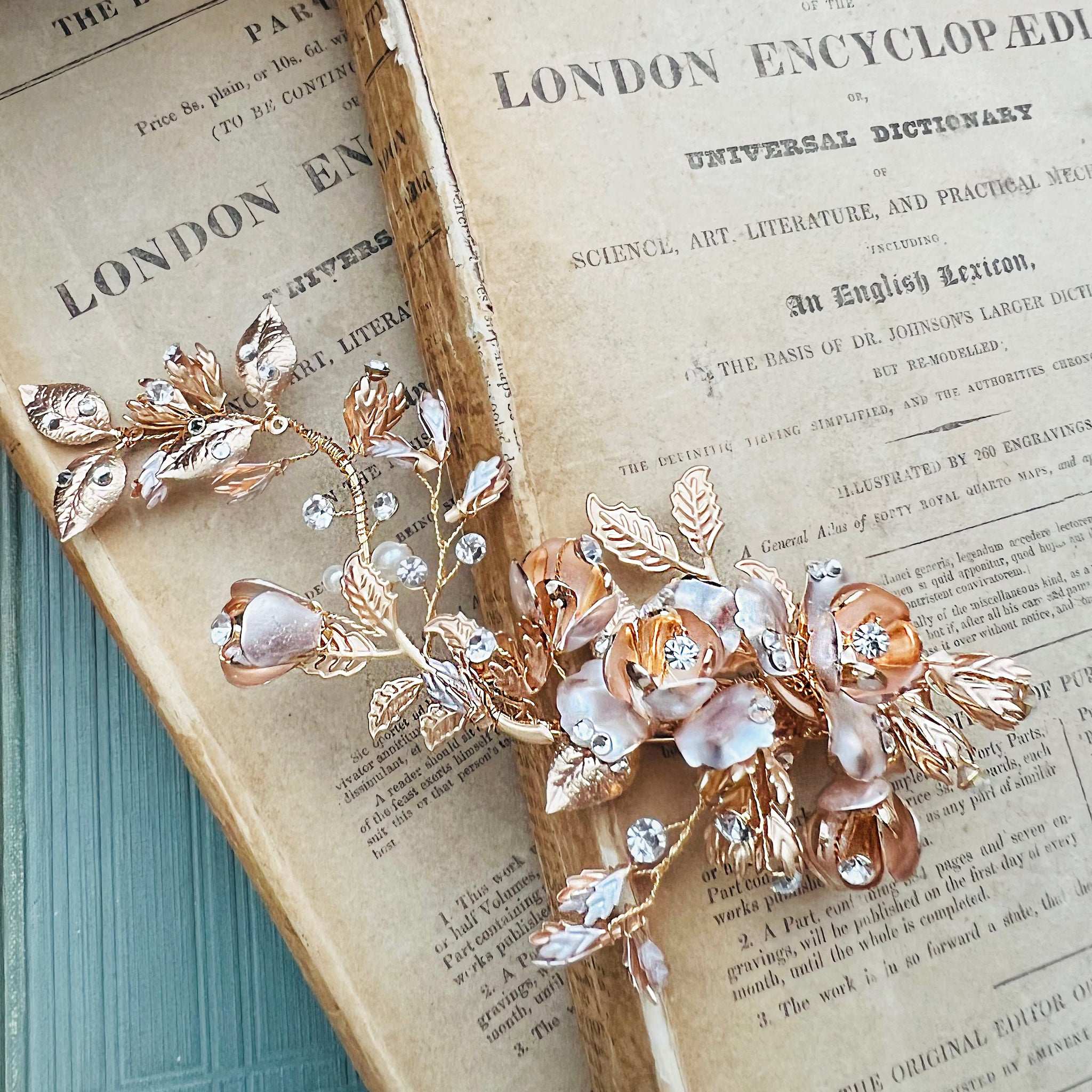 Jules Bridal - Gaia, Golden Goddess Floral Hair Clip