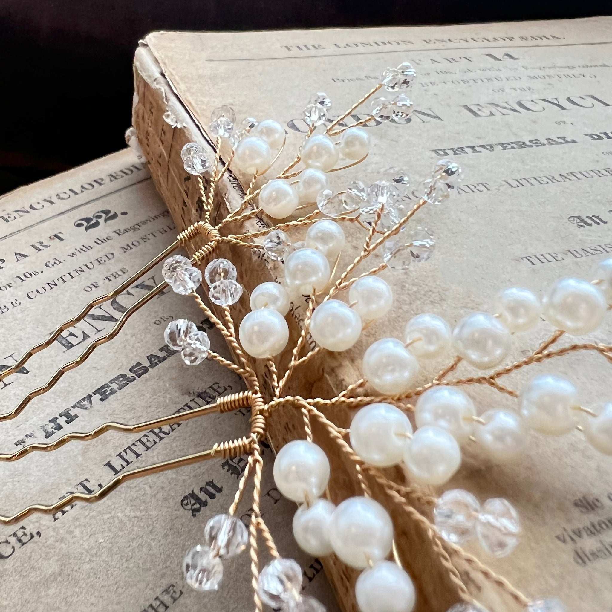 Jules Bridal - Mairead, Pearl & Crystal Hair Pin Set