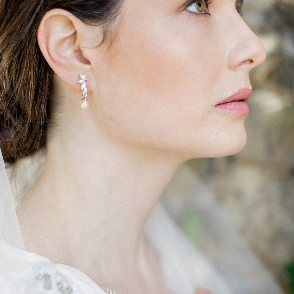 Shelly, Pearl Silver Earrings