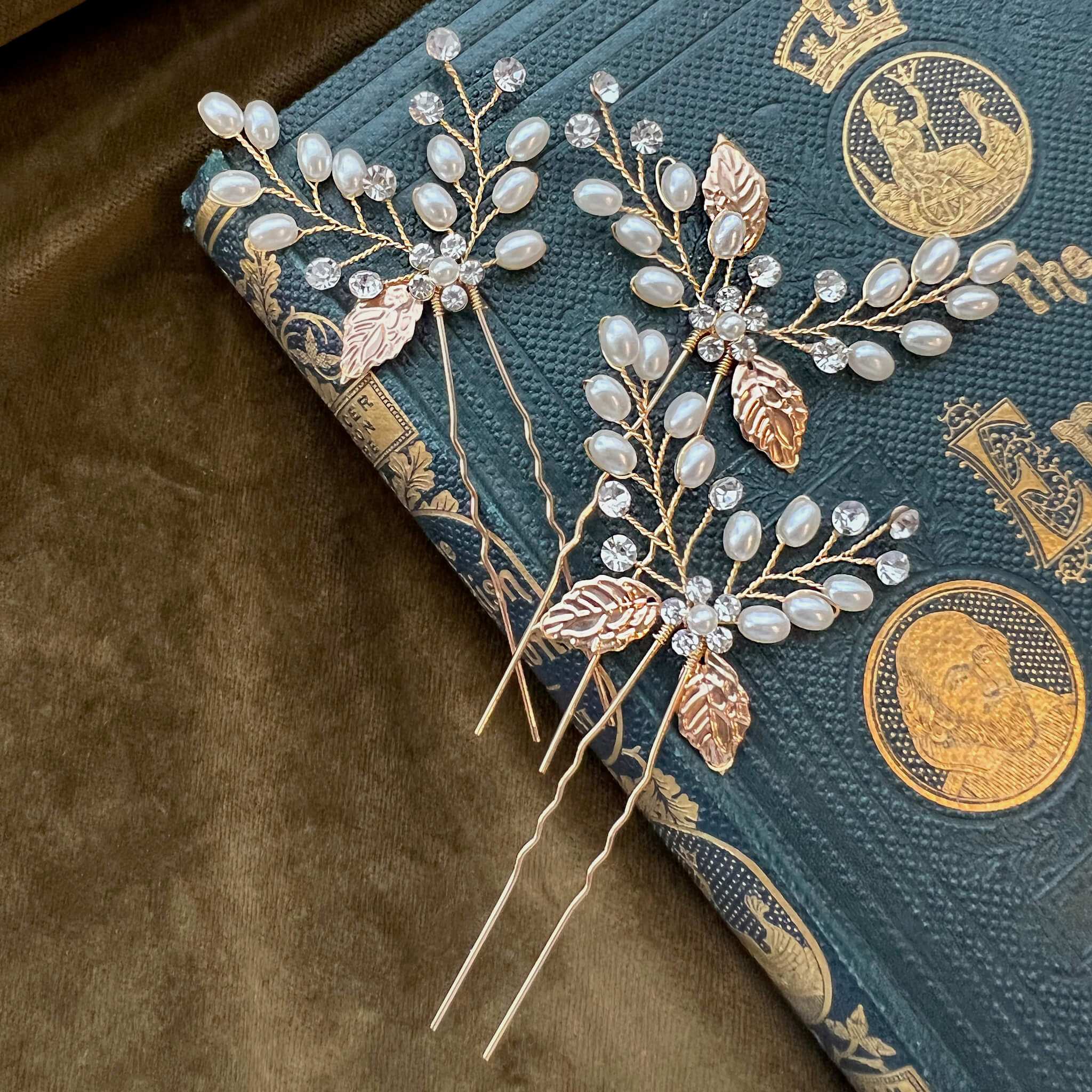 Jules Bridal - Sive, Golden Leaf Hair Pins with Pearls and Crystals