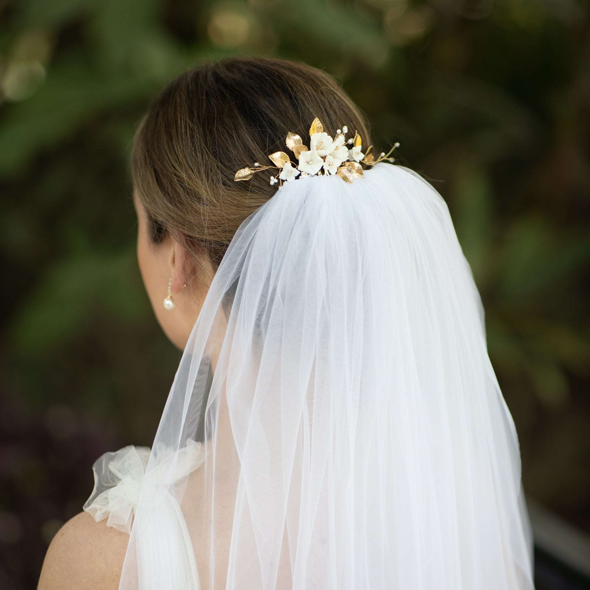 Jules Bridal - Stefanie, White Ceramic Floral Hair Comb with Pearls & Gold Leaves