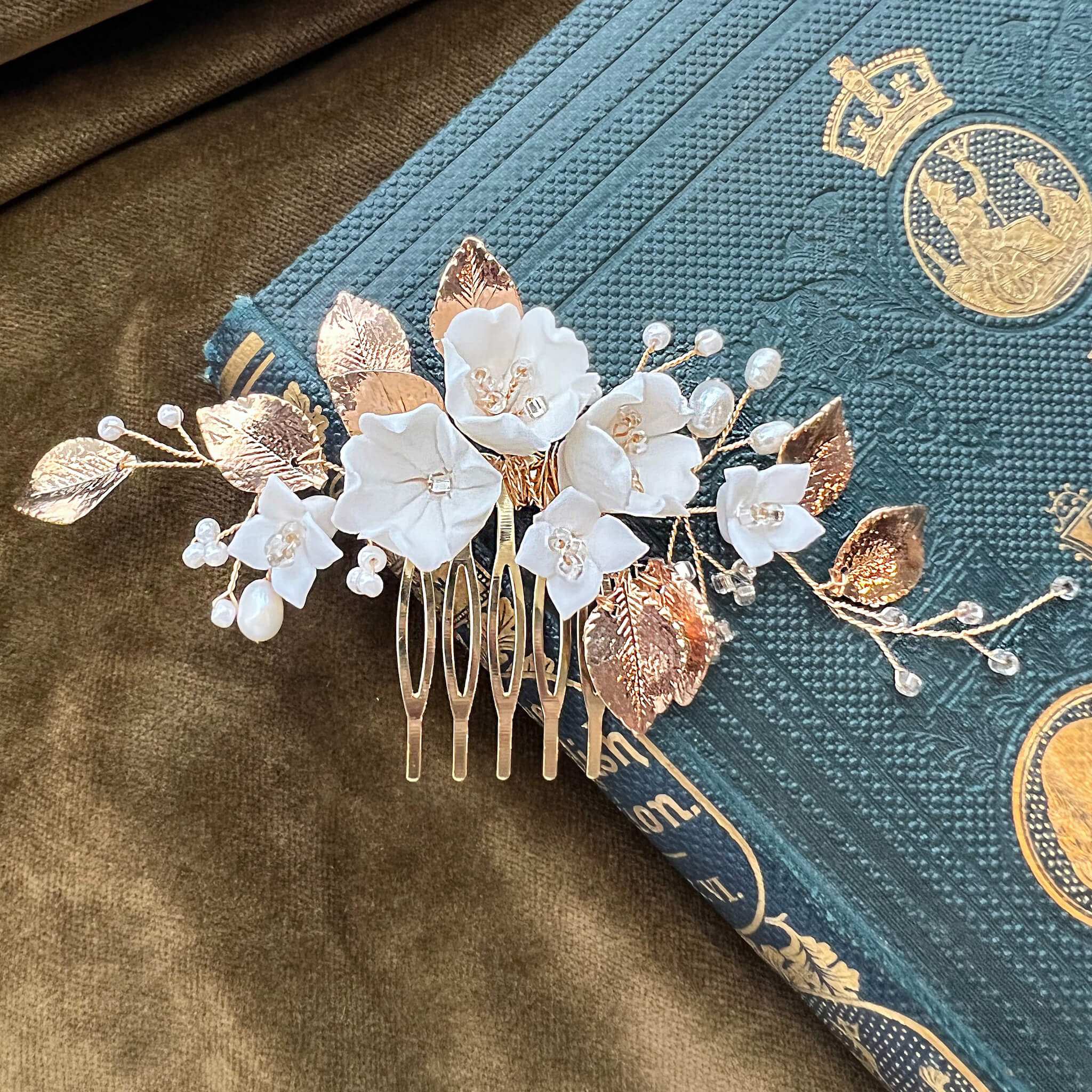 Jules Bridal - Stefanie, White Ceramic Floral Hair Comb with Pearls & Gold Leaves