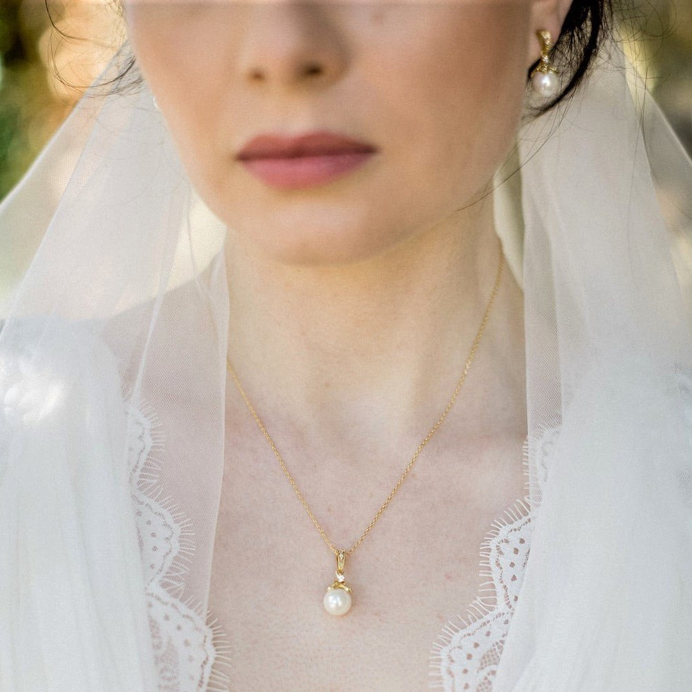 Jules Bridal - Ariel, Gold & Pearl Pendant
