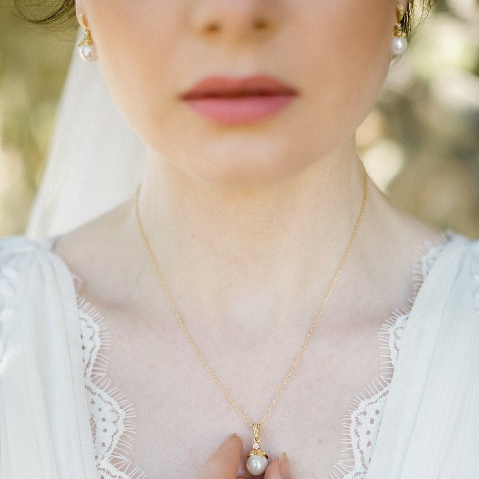 Jules Bridal - Ariel, Gold & Pearl Pendant