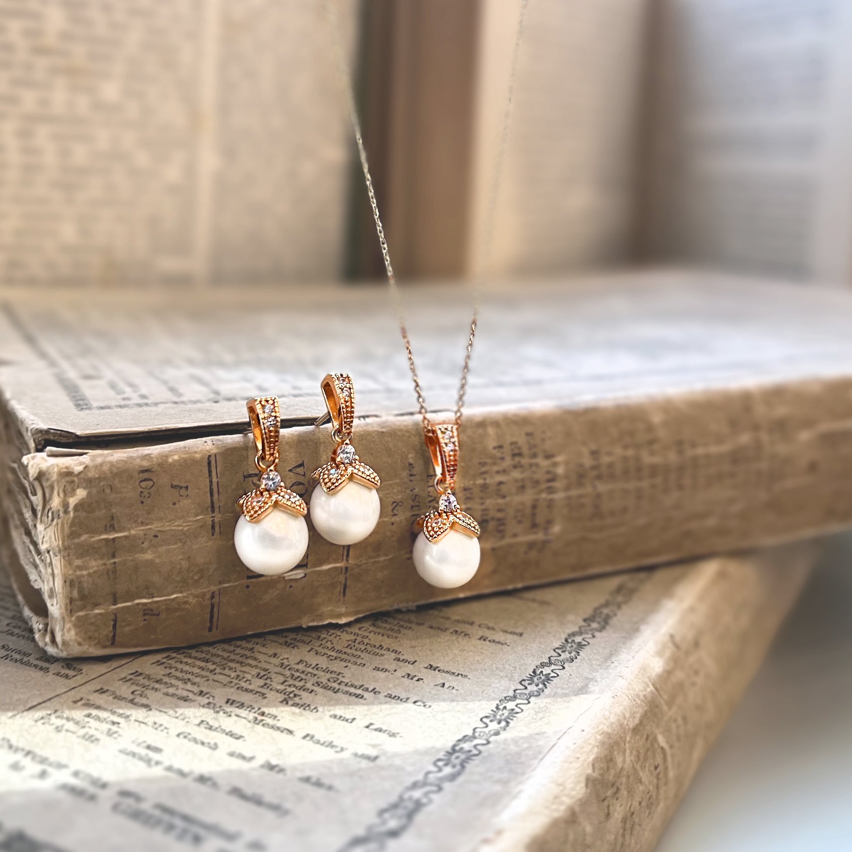 Ariel, Rose Gold Pendant & Earrings Set