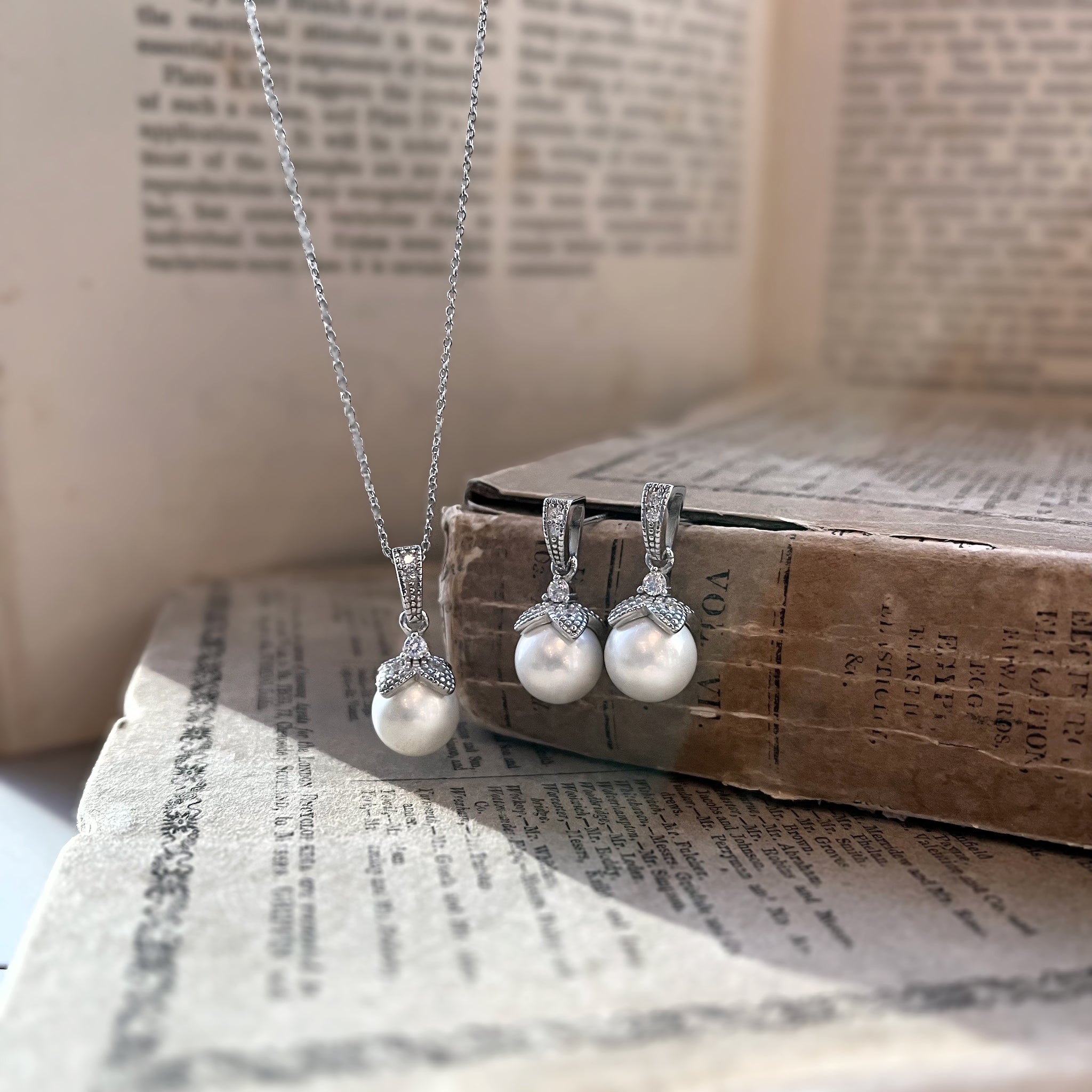 Ariel, Old Hollywood Crystal Drop Pearl Pendant & Earrings Set