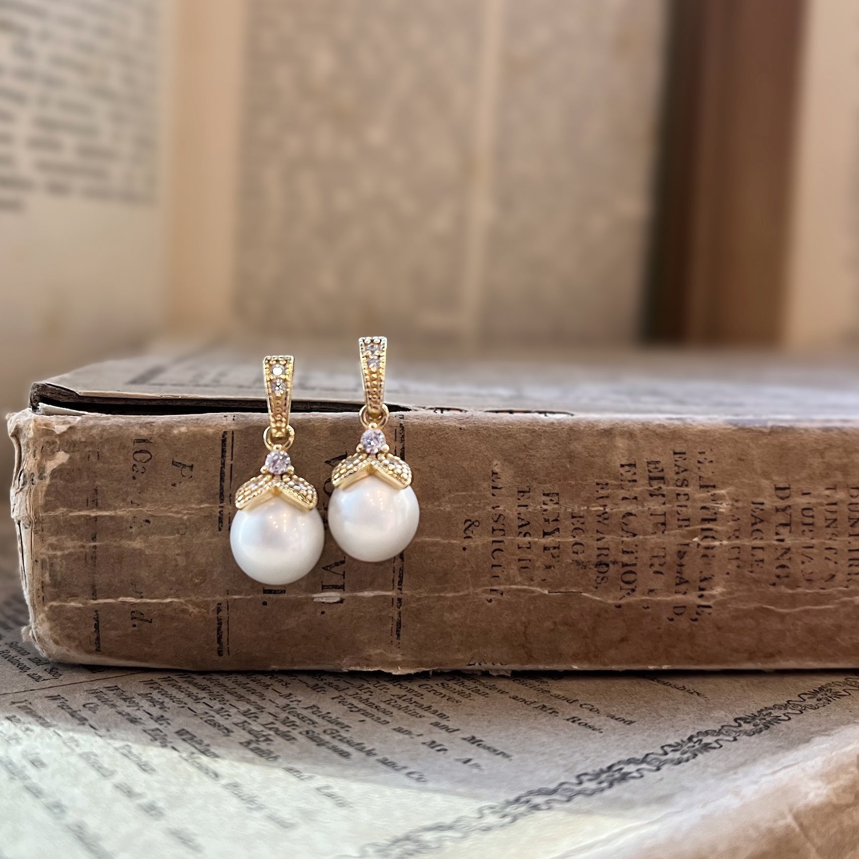 Jules-Bridal-Ariel-Gold-Pearl-Drop-Earrings
