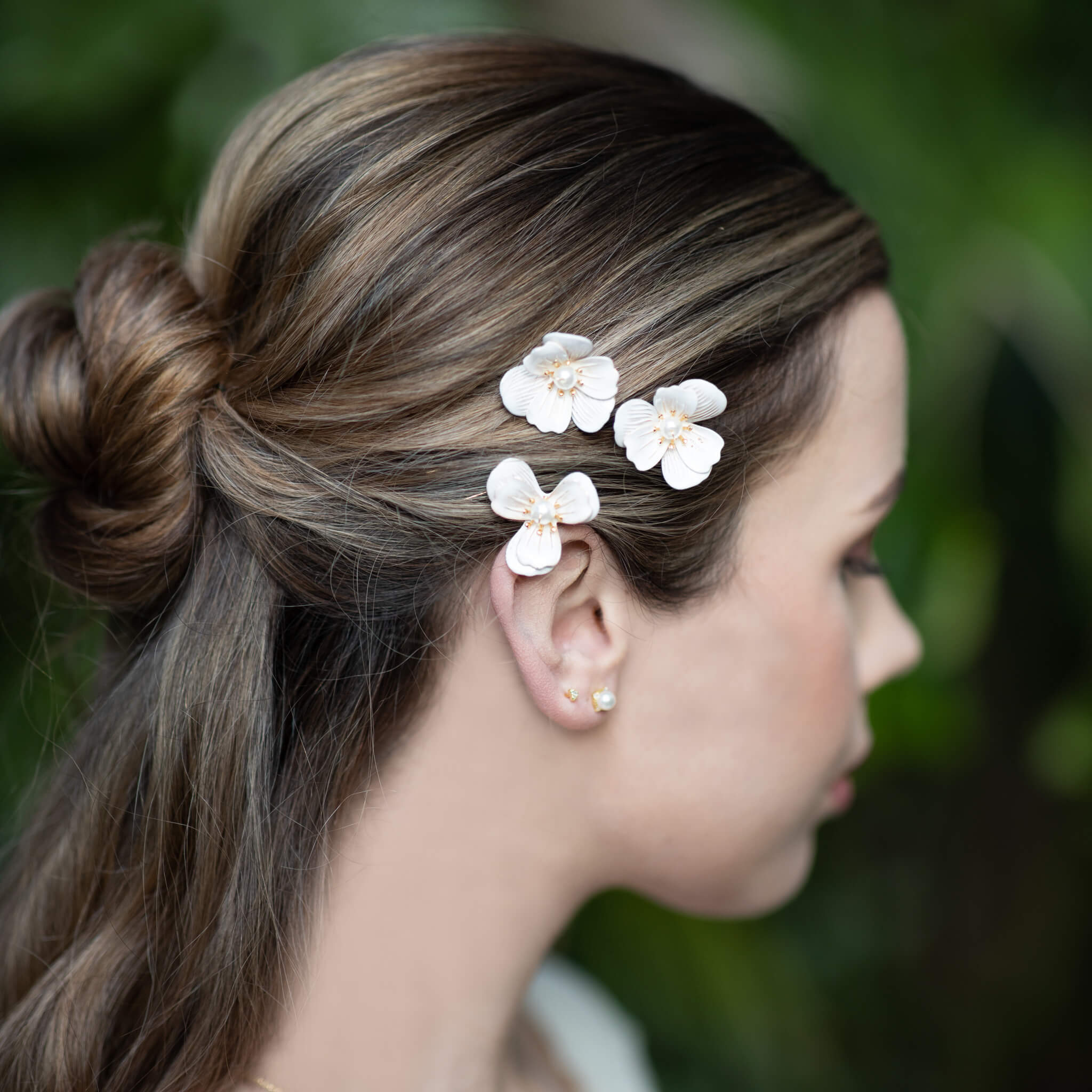 Jules Bridal - Colette, Pearl & Enamel Floral Hair Pin Set in Gold
