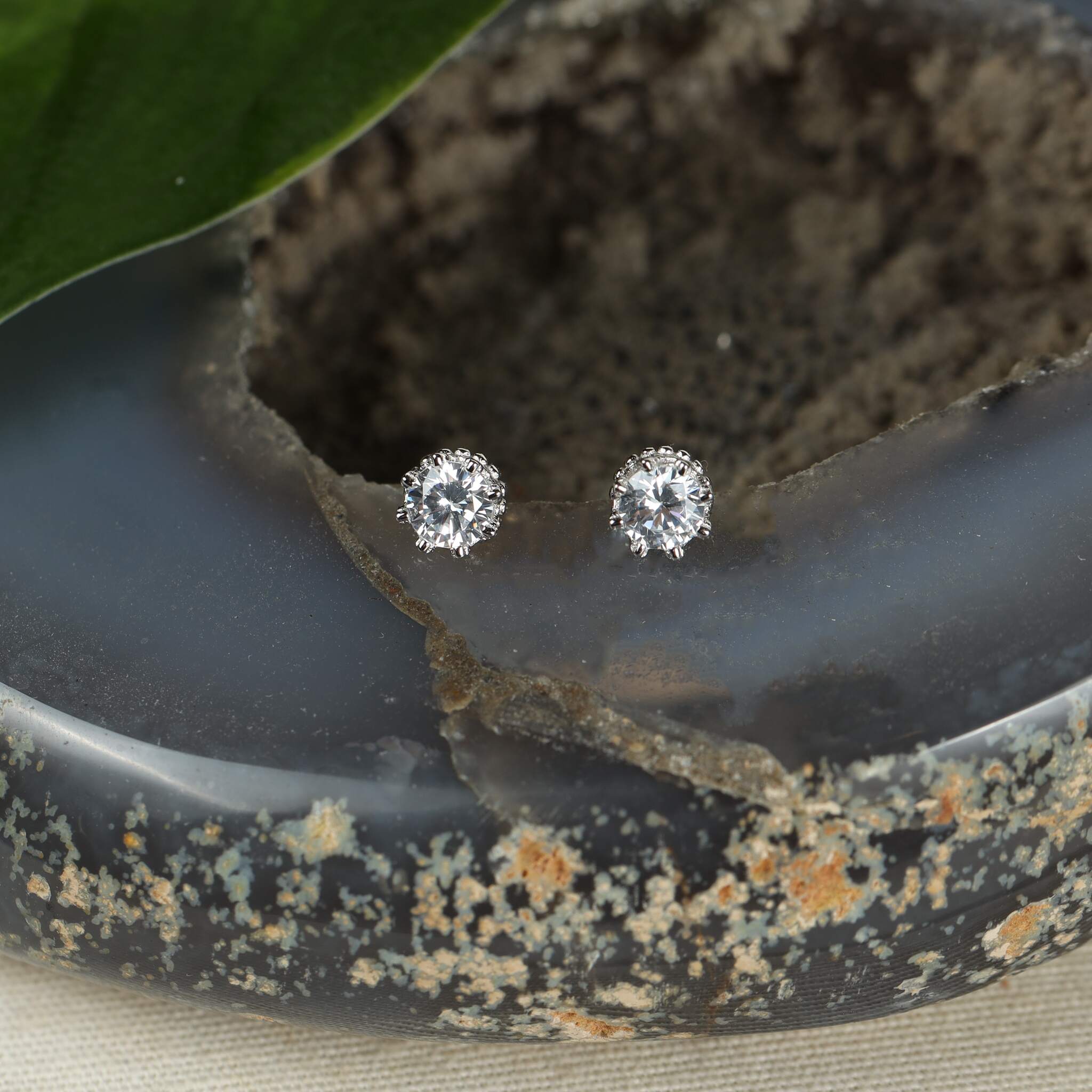 Jules Bridal - Juno, Sterling Silver Crown Detailed Crystal Studs