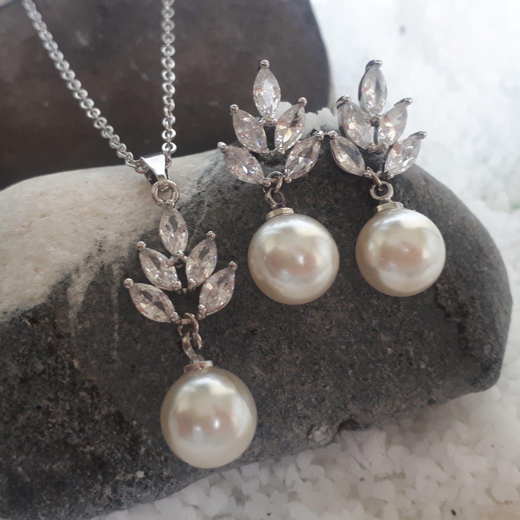 Jules Bridal - Leaf, Silver, Pearl & Crystal Set