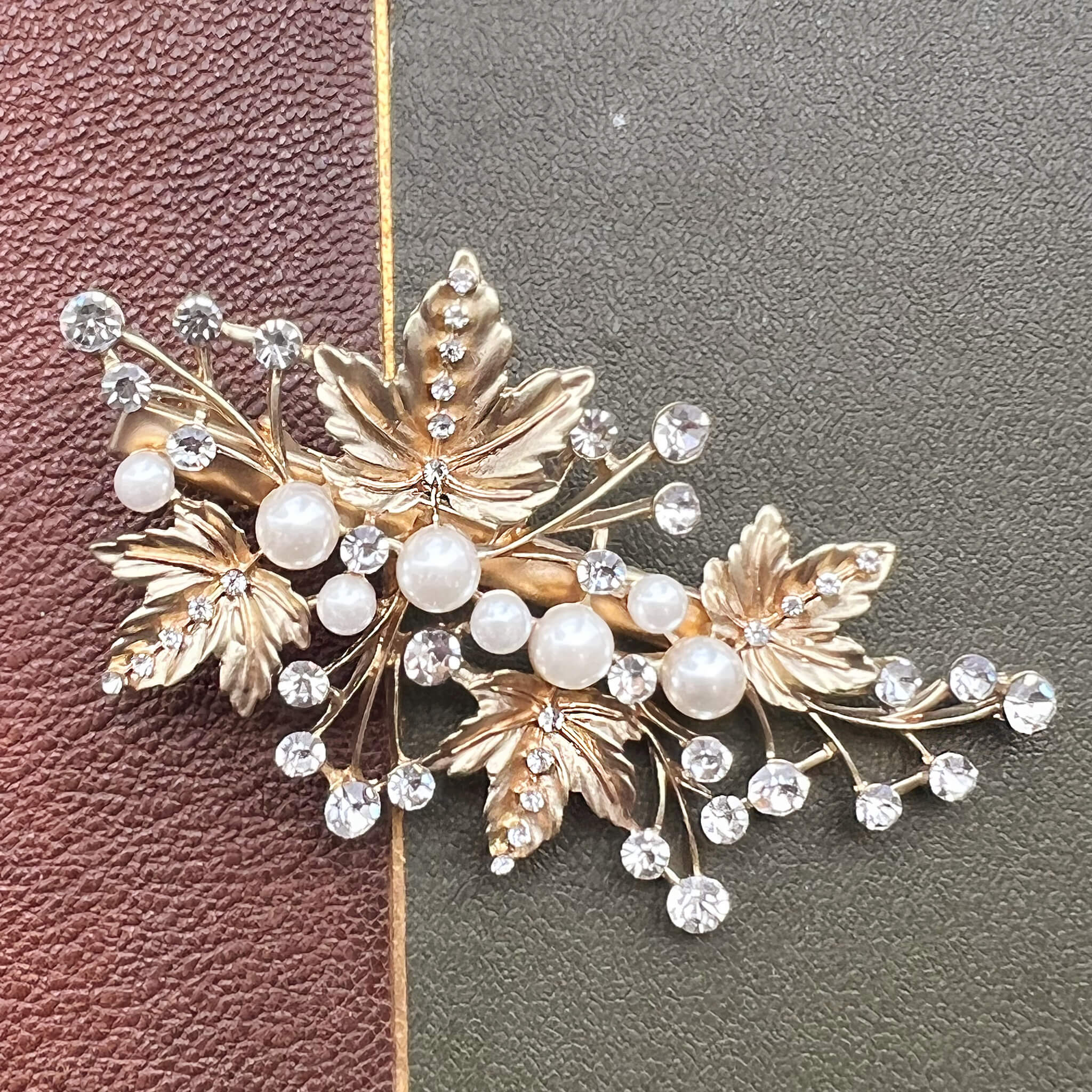 Jules Bridal - Maple, Gold Leaf Hair Clip