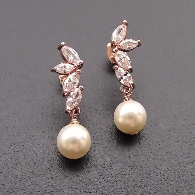 Jules Bridal - Shelly, Rose Gold & Pearl Earring