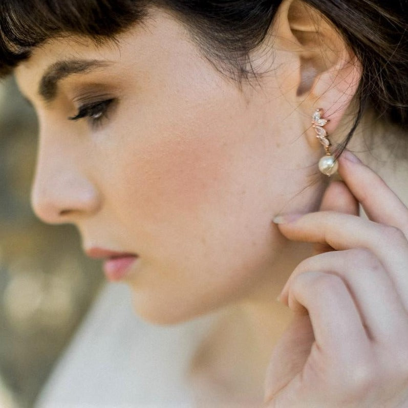Jules Bridal - Shelly, Rose Gold & Pearl Earring