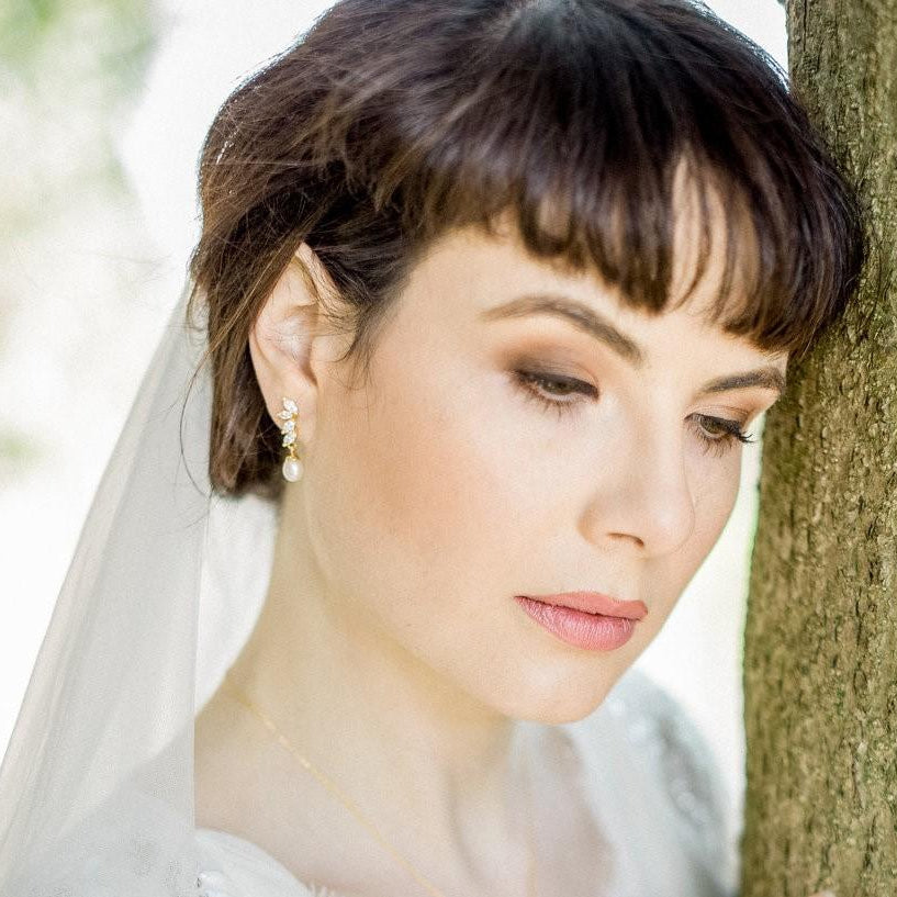 Jules Bridal - Shelly, Teardrop Pearl Gold Earrings