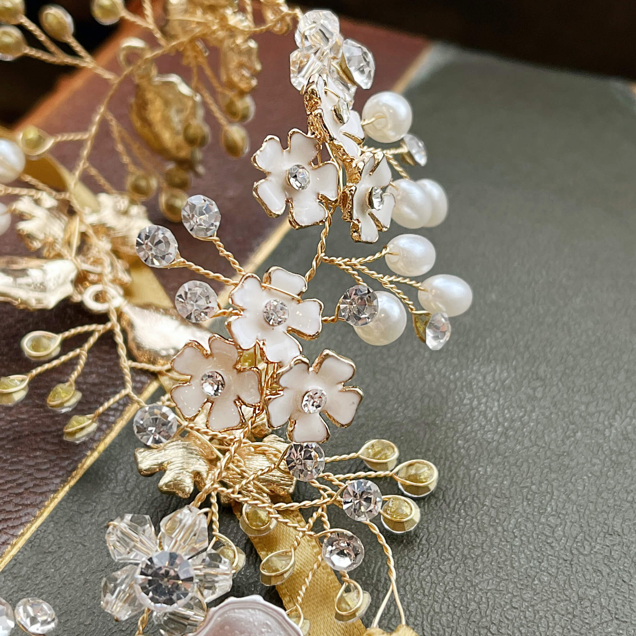 Jules Bridal - Wilde, Leaf, Crystal and Pearl Hair Vine