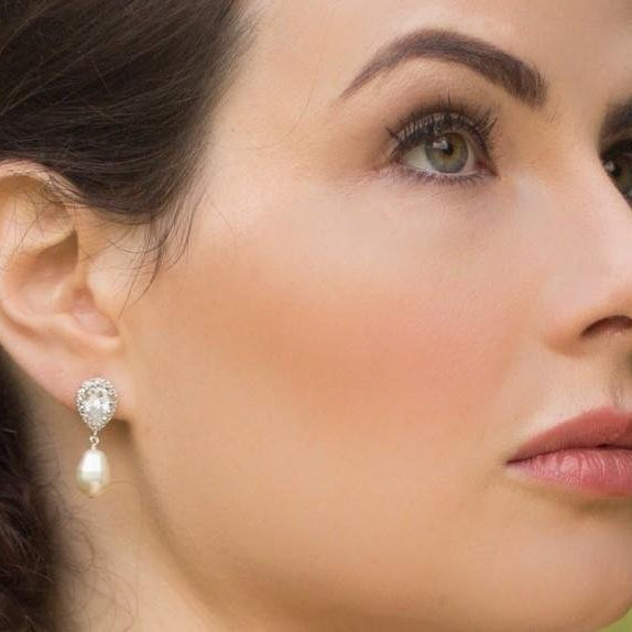 Jules Bridal - Alisha, Teardrop Pearl Silver Set