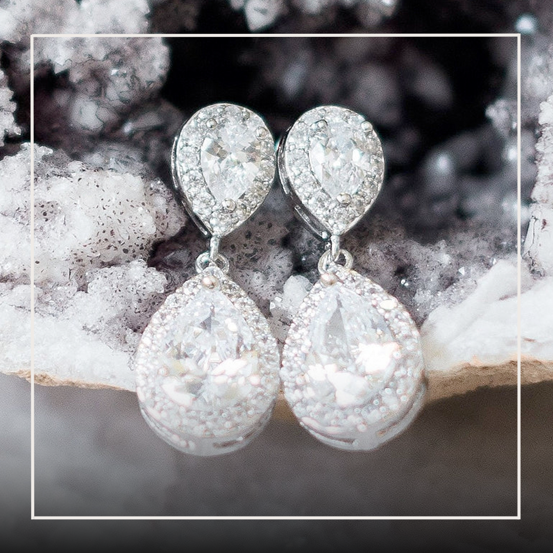 Christmas and New Years Eve Holiday Gifts Guide - 25% Off Event