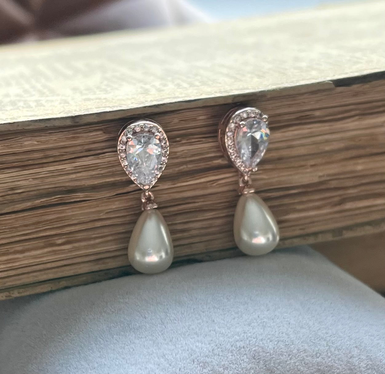 Bridal Teardrop Pearl Earrings