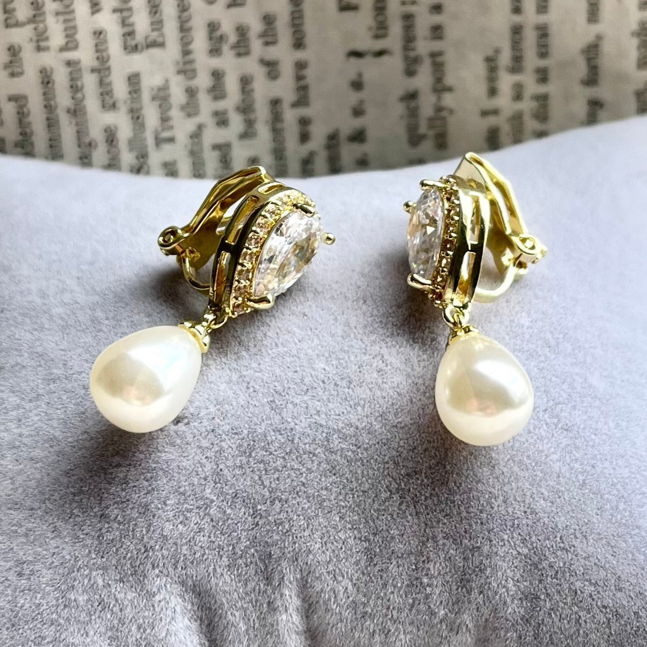 Alisha, Clip-on Teardrop Pearl Gold Earrings
