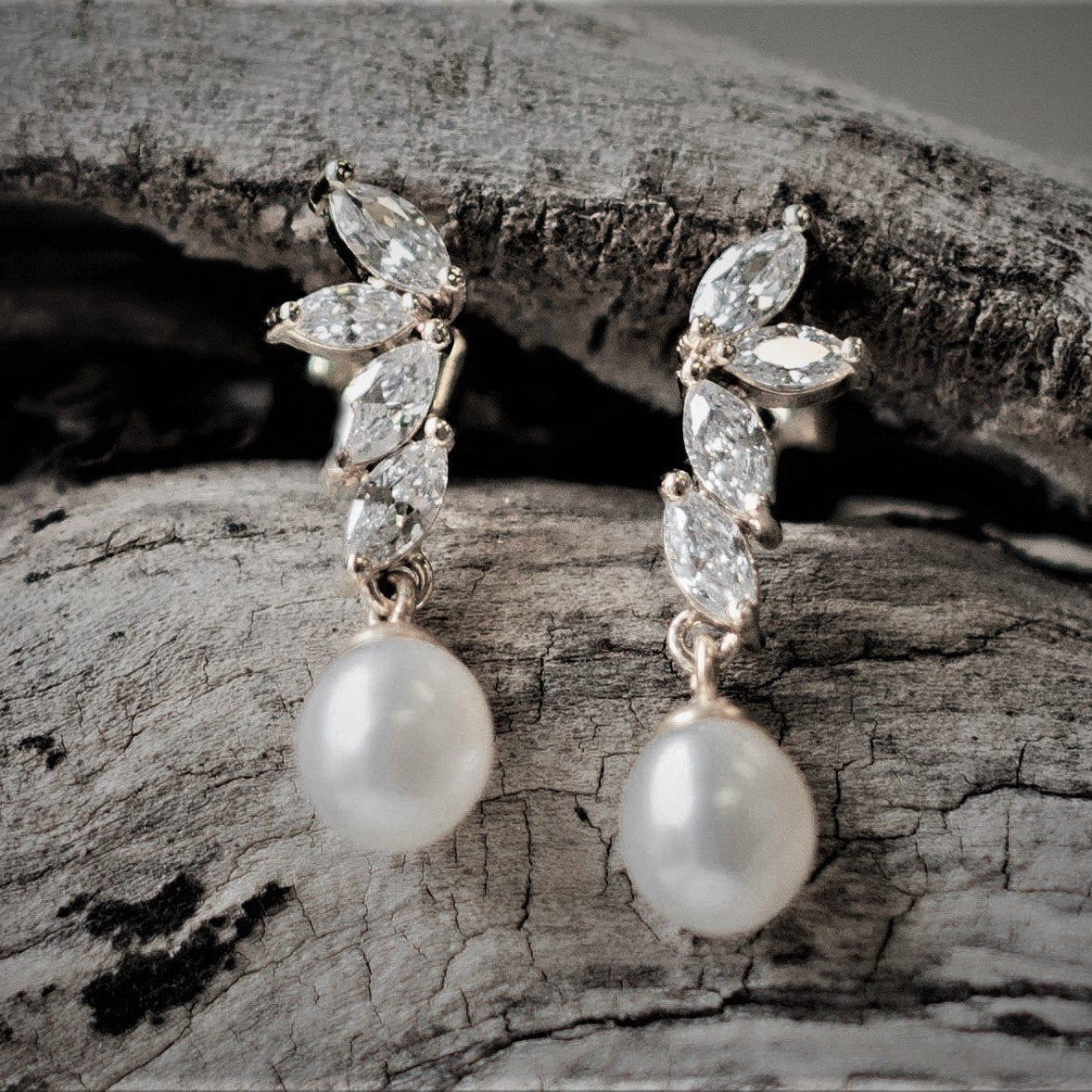 Shelly, Pearl Silver Earrings