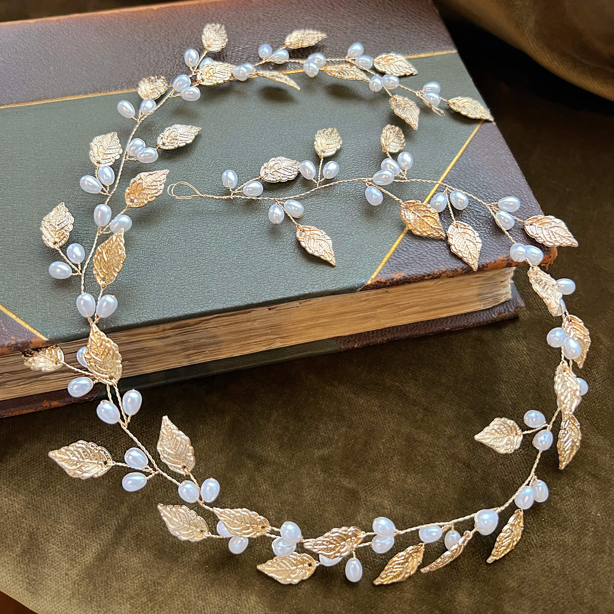 Jules Bridal - Ansa, Golden Leaf Hair Vine with Pearls
