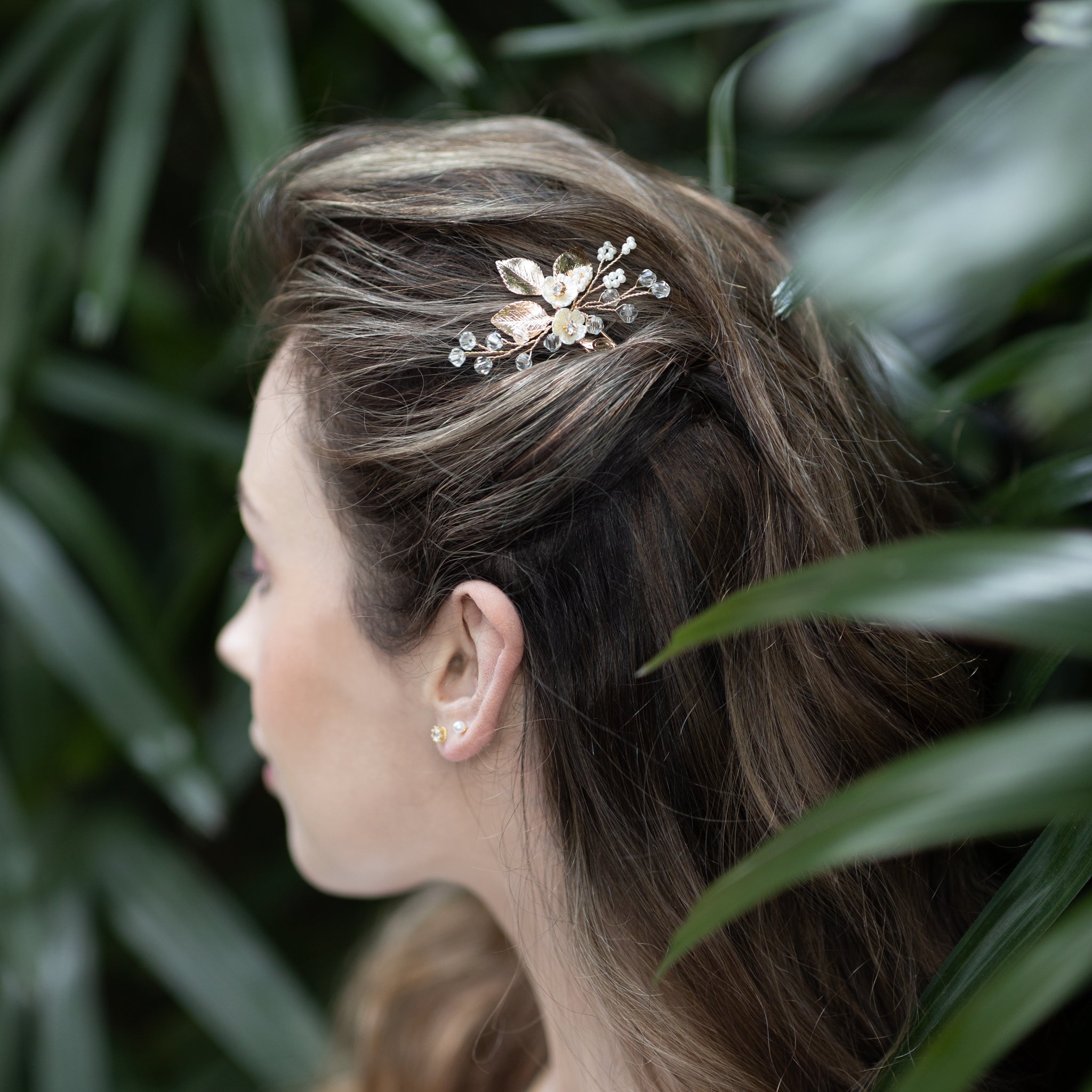 Jules Bridal - Bergdis, Golden Floral Beaded Hair Pin