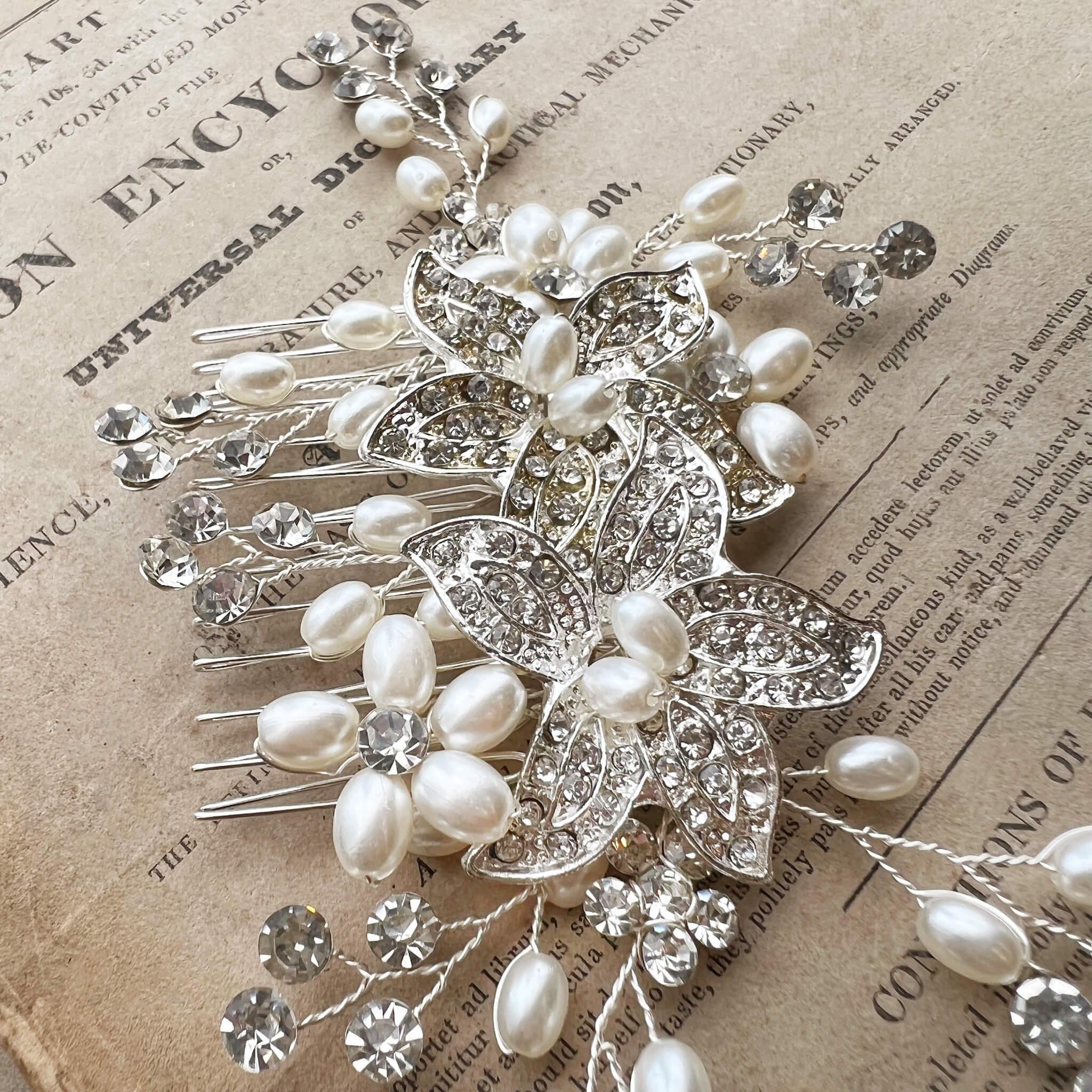 Jules Bridal - Izzie, Floral Wedding Hair Comb in Silver