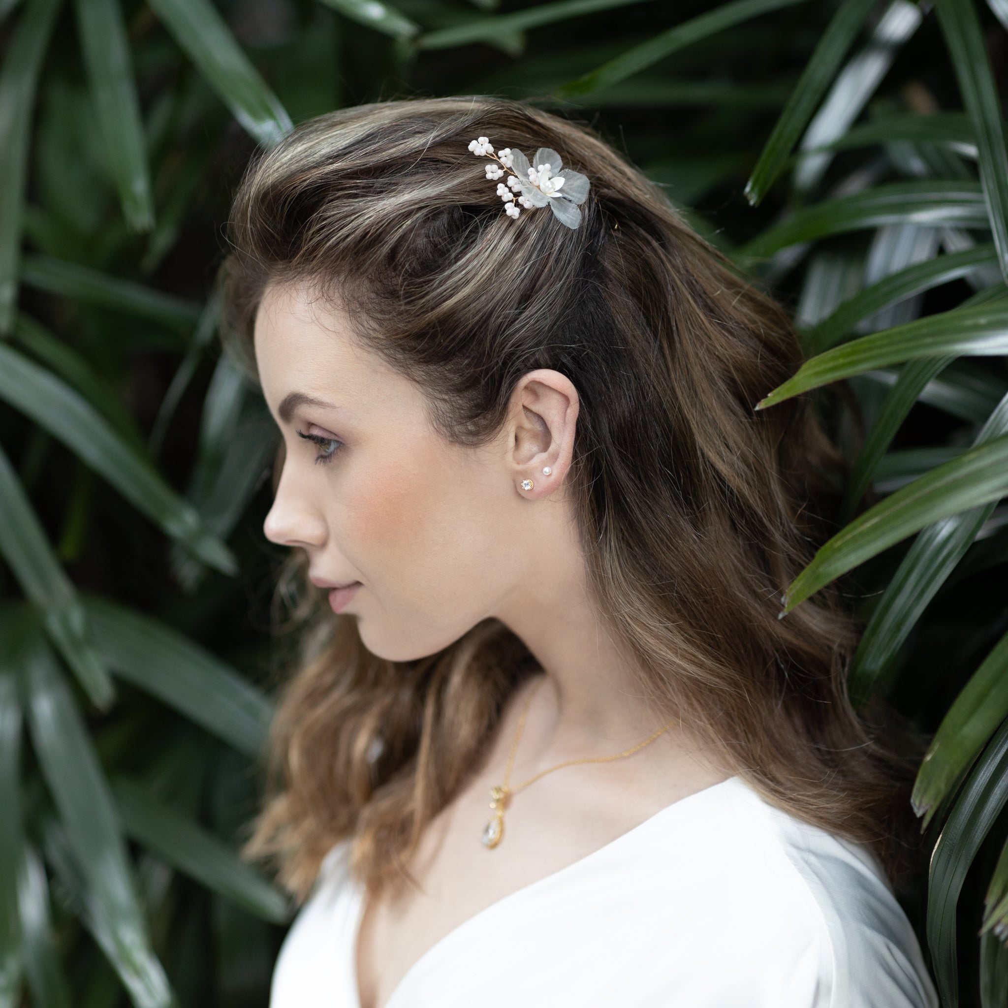 Jules Bridal - Juno, Gold Plated Crown Detailed Crystal Studs
