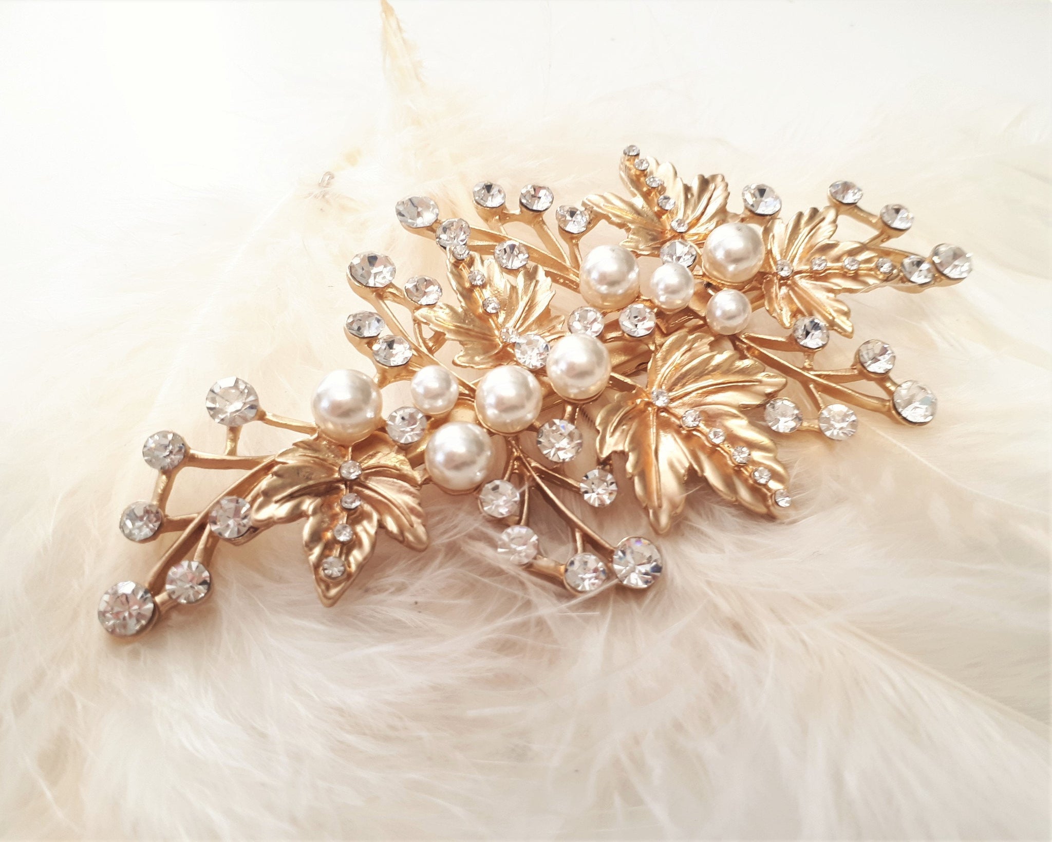 HFJ2-Leaf Design Pearl Hair Clip